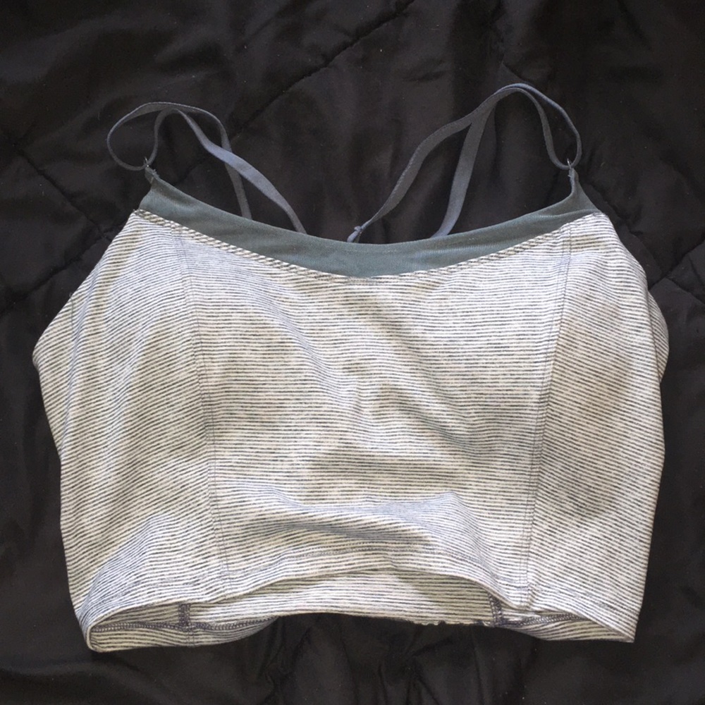 GREY AND WHITE STRIPPED WORK OUT BRA / CROP TOP